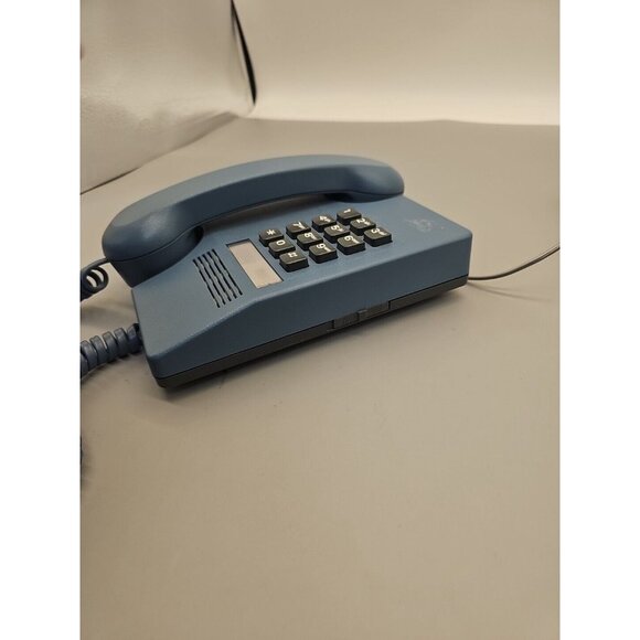 Northern Telecom Harmony Pushbutton Telephone-1983-Blue - Picture 6 of 8
